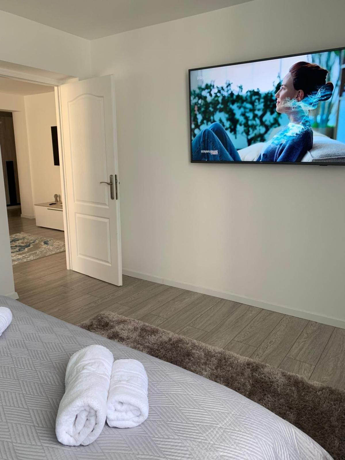 Rose Apartment เปียตราเนียมซ์ ภายนอก รูปภาพ
