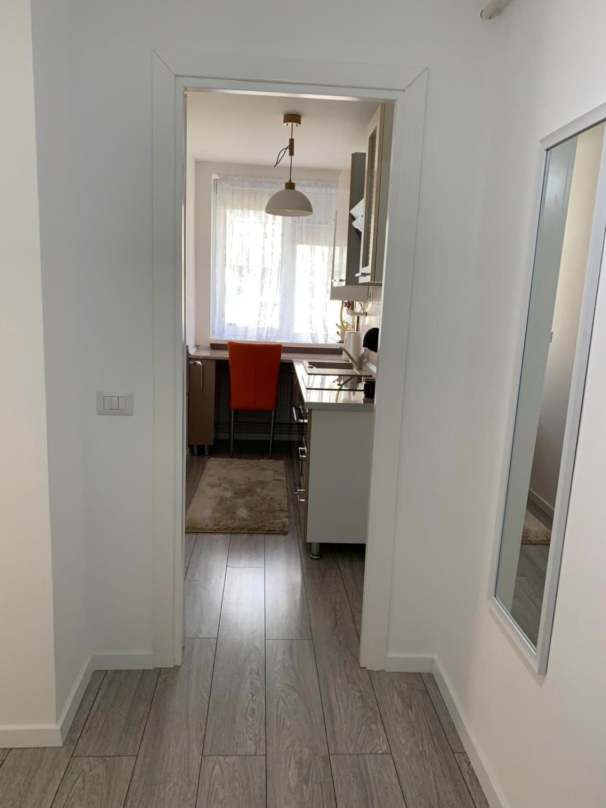 Rose Apartment เปียตราเนียมซ์ ภายนอก รูปภาพ