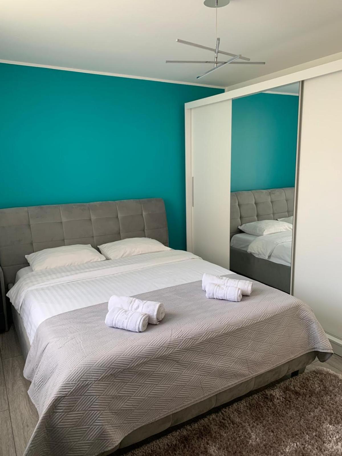 Rose Apartment เปียตราเนียมซ์ ภายนอก รูปภาพ