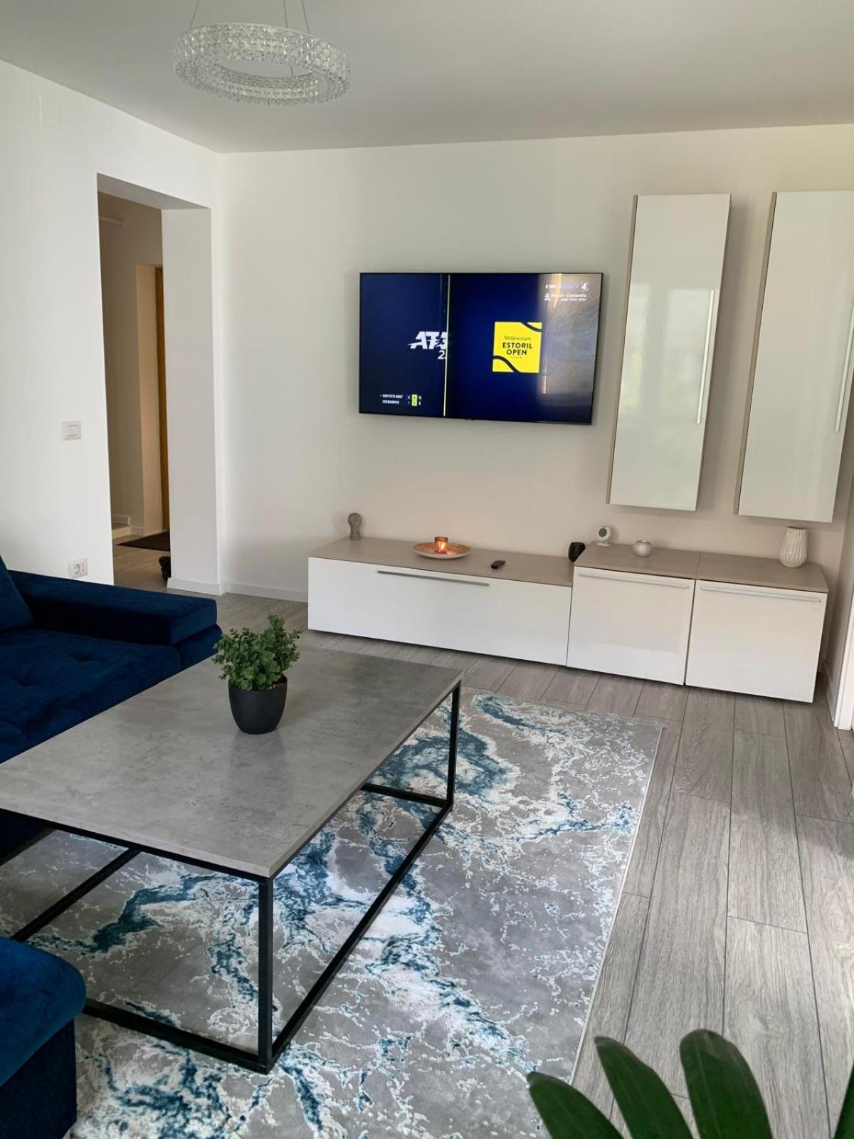 Rose Apartment เปียตราเนียมซ์ ภายนอก รูปภาพ